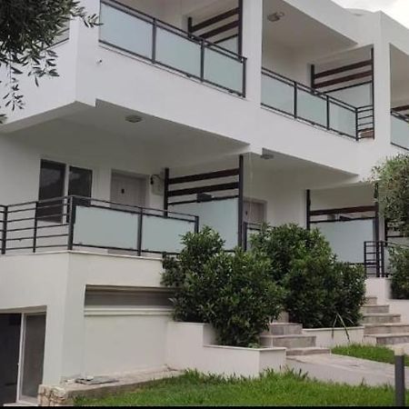 Villa Riza ภายนอก รูปภาพ